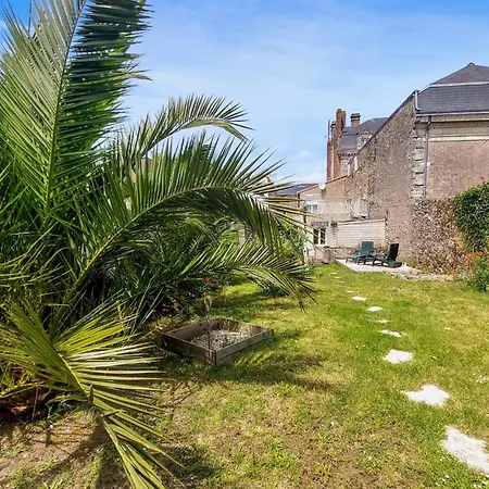 4 Bedroom Amazing In Holiday home Paimboeuf