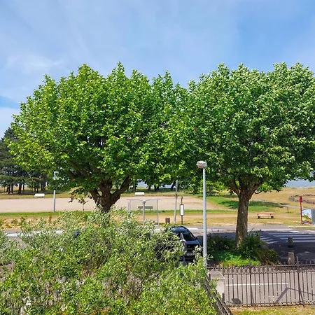 4 Bedroom Awesome In Дом отдыха Paimboeuf