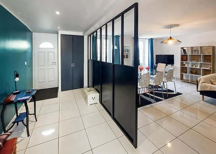 4 Bedroom Awesome In * Saint-Paimboeuf